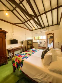 Hotel Mariscal Robledo - Room
