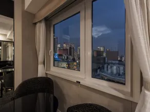 APA Hotel Higashi Shinjuku Kabukicho Higashi - Vista do quarto