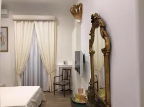 Royal Gismonda - Room