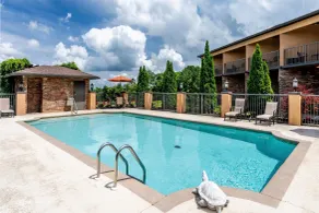 Aiden by Best Western Warm Springs Hotel and Event Center - Piscine