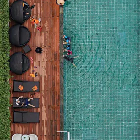 HARRIS Hotel Batam Center - Pool