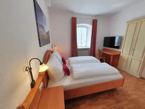 Hotel und Weingut Karlsmühle - Room