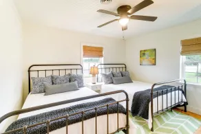 Beautiful Georgia Farmhouse Rental w/ Patio - Interiör