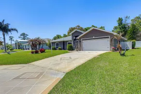 Saltwater Pool! Sebring Oasis Near Lake Jackson - Intérieur