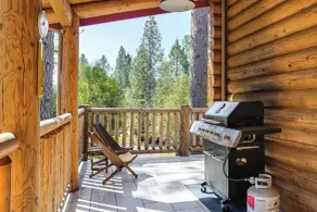 Walk to Pine Mountain Lake: Spacious Family Cabin - Interior