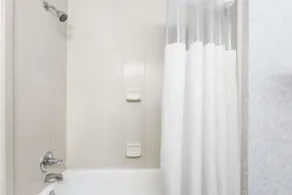 Days Inn by Wyndham, Glen Allen - Richmond North - Salle de bain
