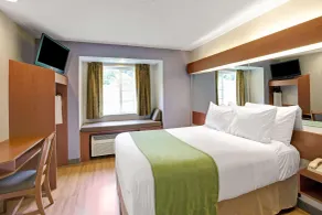 Microtel Inn & Suites by Wyndham Cherokee - Chambre