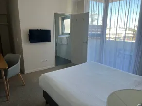 Macquarie Waters Boutique Apartment Hotel - Room