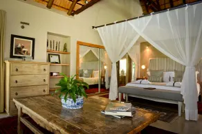 Khaya Ndlovu Safari Manor - Room