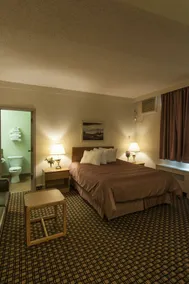 Travelodge by Wyndham Winnipeg Airport West - Zimmer