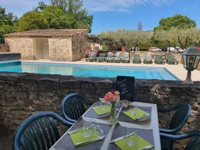Logis Hôtel Restaurant L'Escarbille - Piscina