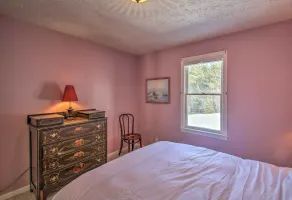 Parsonsfield Vacation Rental Near Skiing & Lakes! - Interiør