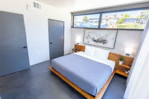 City24 Condo Hotel Little Italy Mission Hills - Room