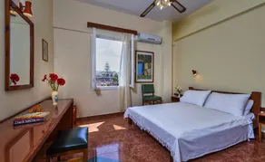 Lucia Hotel - Chambre