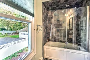 Pet-Friendly Latham Retreat ~ 7 Mi to Albany! - Interiör