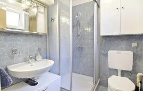 Relaxing villa with smart layout - Baño