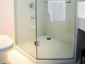 Hotel Lineage - Badezimmer