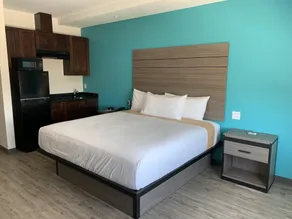 Red Lion Inn & Suites Katy - Chambre