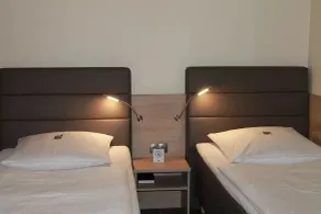 Hotel Pension Alexander - Zimmer