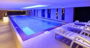 Best Plus Aurora Hotel - Piscina