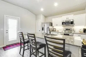 'urbana Cabana:' Modern Home 8 Mi to Texas Tech! - Intérieur