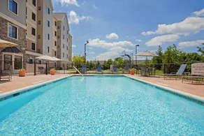 Staybridge Suites Wilmington - Brandywine Valley by IHG - Piscine