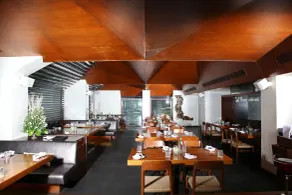 Treebo Tryst Select Royal Garden - Restaurante
