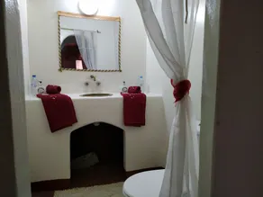 Riad Dar Zaouia - Bathroom