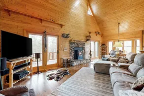 Dog-friendly 2BR Cabin w/ Pellet Stove, W & D - Interiör
