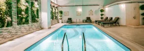 Alraya Homes by Betu - Piscine