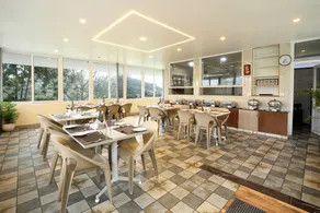 GM Mountain View Resort - Akshaya - Restaurant