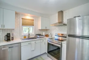 3 Mi to Point Beach State Forest: Gem w/ Fire Pit - Intérieur