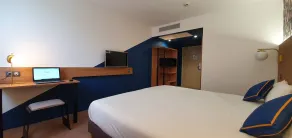 Kyriad Aix Les Milles - Plan de Campagne - Zimmer