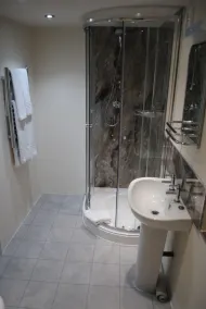 Sykes House - Bathroom