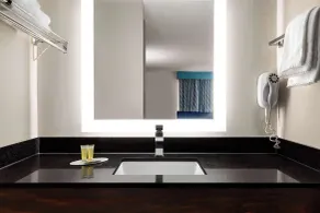 Days Inn by Wyndham Covington - Salle de bain