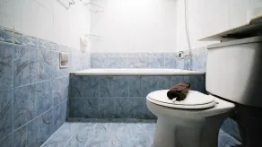 Best Deal And Homey 2Br At Taman Beverly Apartment - Badeværelse