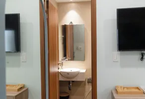 HAKU Boutique Hotel Quy Nhơn - Lê Lợi - Bathroom