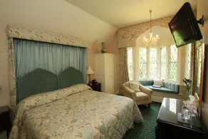 Rylstone Manor - Rum