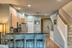 Walk to Local Shops & Eats! Quaint Issaquah Home - Interiör