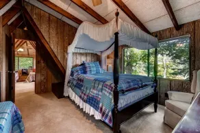 Quiet Lakefront Cottage With Dock & Resort Access! - Værelse