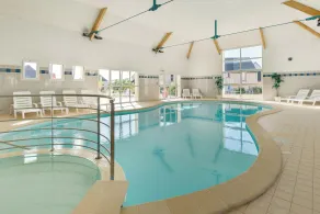 Ferienwohnung mit Terrasse, Sauna und Garten | Haustierfreundlich - Pool
