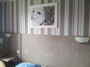 HOTEL PARIS PANAM-PERE LACHAISE-PLACE GAMBETTA-HOPITAL TENON-REPUBLIQUe - Værelse