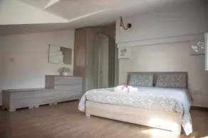 Ferienwohnung 'La Cantina Di Alba E Tramonto' mit Wi-Fi und Klimaanlage - Zimmer
