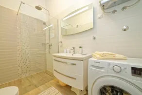 Apartment Hennion / Two Bedrooms A1 Leona - Badeværelse