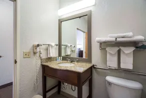 Quality Inn & Suites Pueblo West - Badeværelse