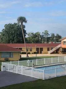 Heritage Inn - Piscina