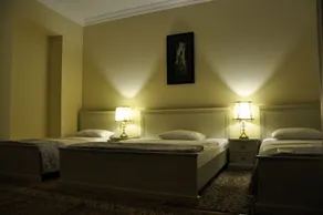 Crown Hotel - Room