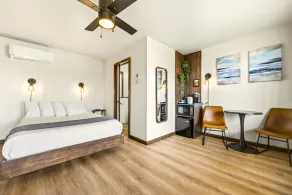 Aqua Aire Inn & Suites - Chambre