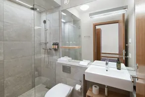 Hérað - Berjaya Iceland Hotels - Bathroom