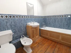 Mill House - Bathroom